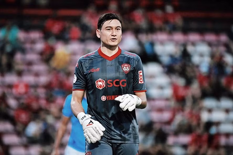 Muangthong United có động thái cứng rắn với Đặng Văn Lâm. Ảnh: Thai League