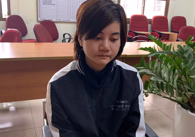 Hoàng Tuệ Tâm tại cơ quan điều tra - Ảnh: Công an cung cấp