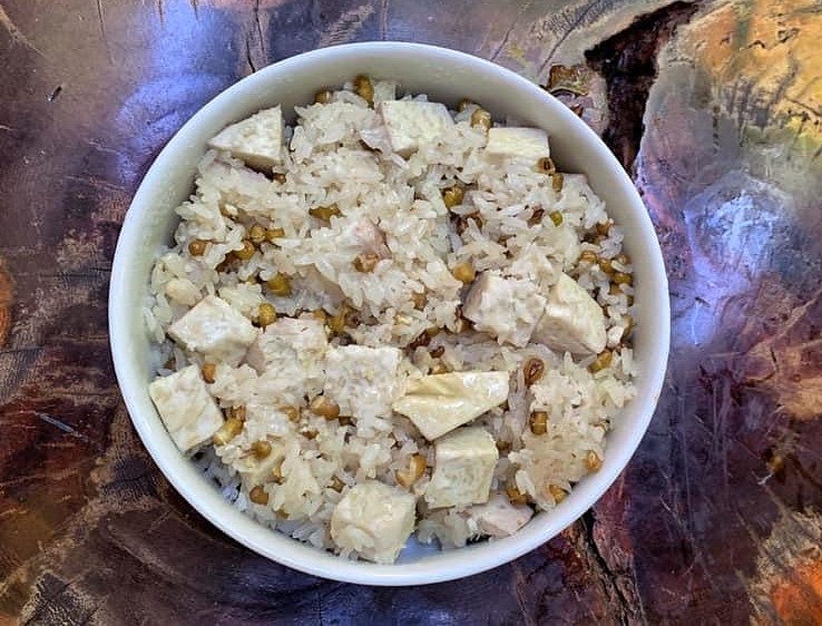 _Người ăn thực dưỡng thường hay độn các loại hạt, củ quả vào cơm để tăng cường dinh dưỡng 