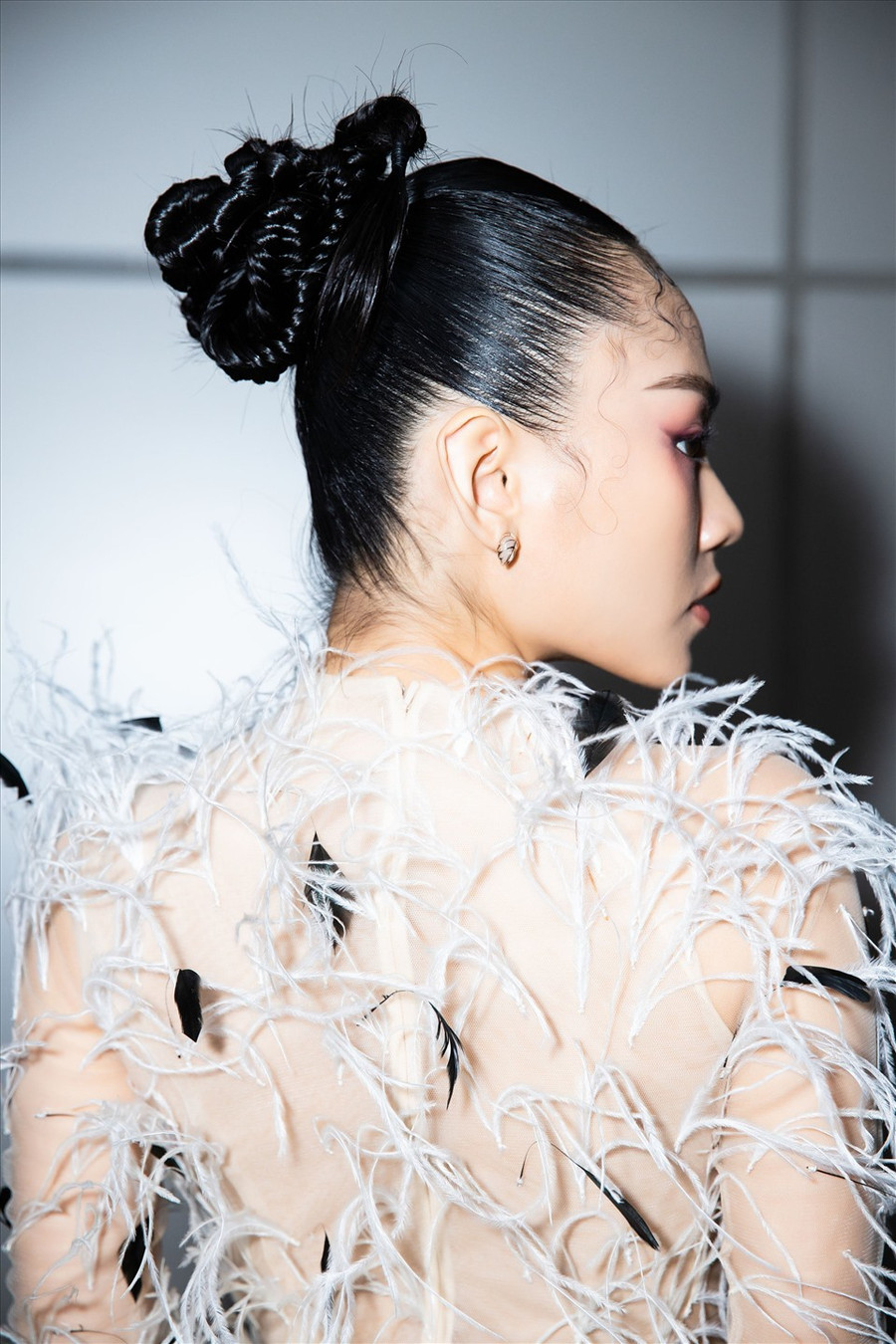 Song song cùng với việc học, Mai Phương cho biết cô mong muốn sẽ tham gia các khóa học MC, diễn xuất, thanh nhạc để nâng cao khả năng của mình.