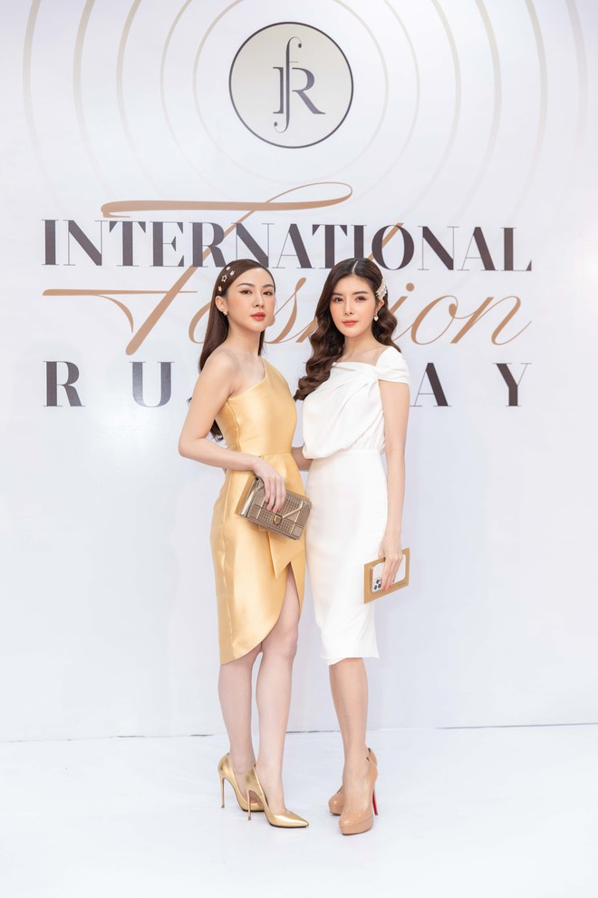 Kelly và Lily Luta ăn mặc sành điệu, khoe dáng tại sự kiện ẢNH: BTC