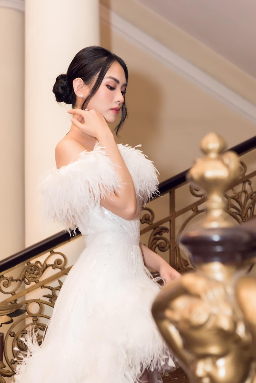 Mai Phương từng đạt giải Hoa khôi Đại học Đồng Nai 2018 và top 5 Hoa hậu Việt Nam 2020. Người đẹp có vốn ngoại ngữ tốt. Chính vì thế, cô được kì vọng sẽ có một suất tham dự đấu trường nhan sắc quốc tế.