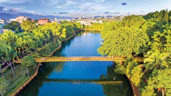 Công viên Diên Hồng (TP. Pleiku). Ảnh: Phan Nguyên