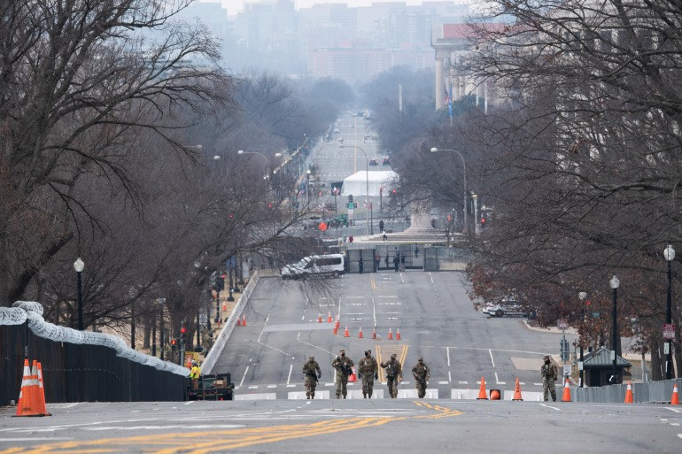 An ninh thắt chặt ở thủ đô Washington D.C chuẩn bị cho lễ nhậm chức. Ảnh: AFP  An ninh thắt chặt ở thủ đô Washington D.C chuẩn bị cho lễ nhậm chức. Ảnh: AFP