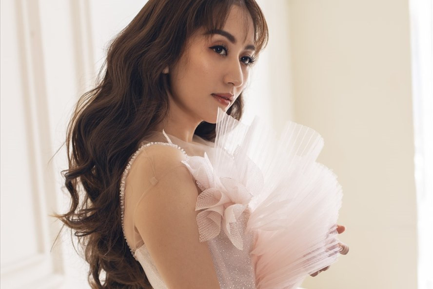 Khánh Thi bất ngờ ra mắt MV 