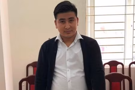 Bùi Văn Tấn bị cáo buộc nhiều lần cưỡng bức người yêu của bạn. Ảnh: Công an Hà Nội.