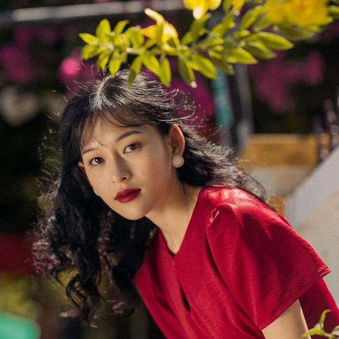 Khán giả đất nước đông dân nhất hành tinh còn cho rằng Minh Hà có gương mặt đẳng cấp và “rất điện ảnh”. Nhiều người hi vọng cô sớm phát triển tại lĩnh vực phim ảnh trong tương lai ẢNH: INSTAGRAM NV