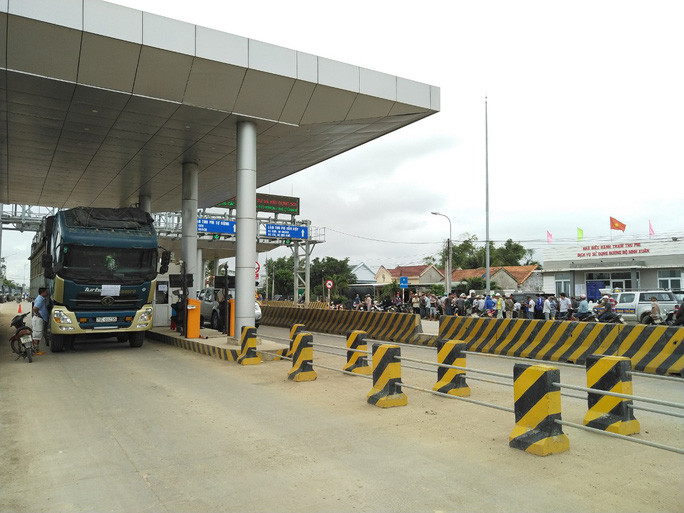 Trạm thu phí BOT Ninh Xuân đi vào hoạt động thường xuyên bị chặn xe