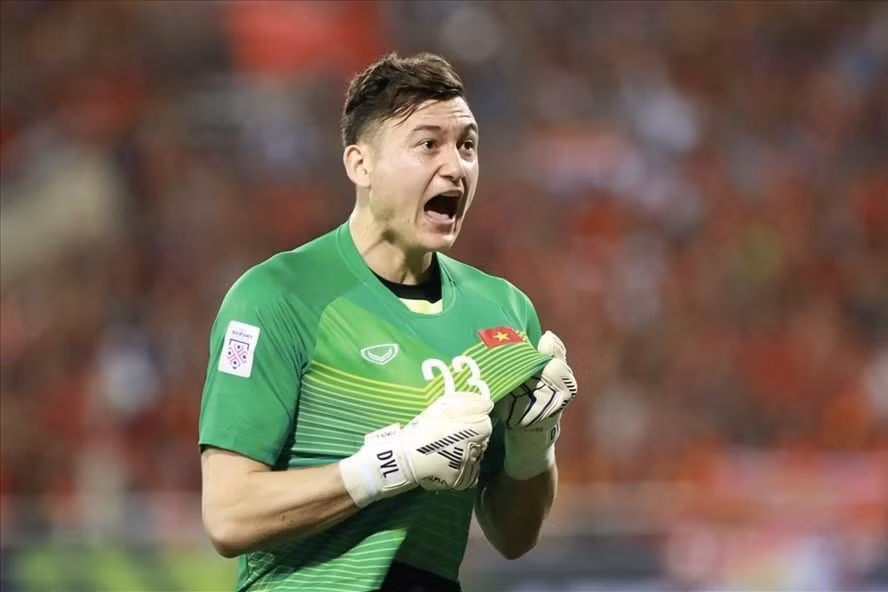 Đặng Văn Lâm rất dũng cảm khi chọn khoác áo Cerezo Osaka. Ảnh: H.A.