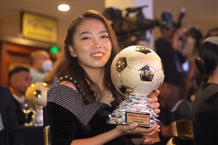 Quả Bóng Vàng nữ Việt Nam 2020 - Huỳnh Như. Ảnh: BTC