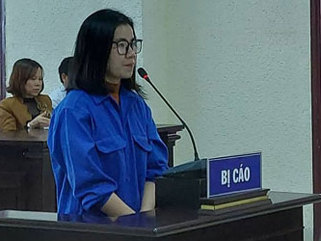 Trần Thị Nhàn tại phiên tòa - Ảnh: THANH LỘC Trần Thị Nhàn tại phiên tòa - Ảnh: THANH LỘC