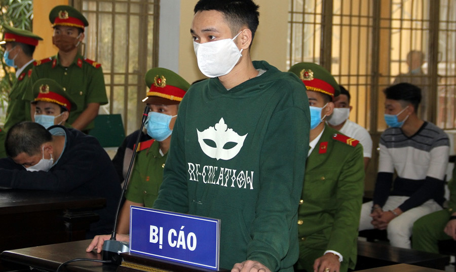 Bị cáo Lê Văn Hiền tại phiên tòa.