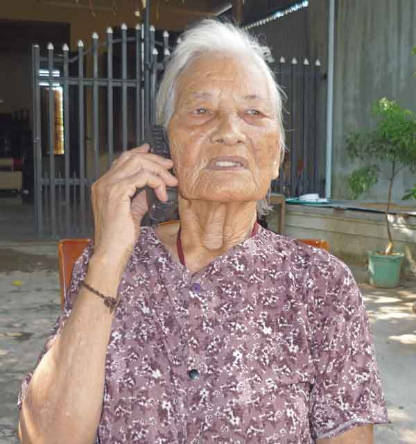 Nghệ nhân Ưu tú H’Ben lúc sinh thời. Ảnh: Nguyễn Quang Tuệ