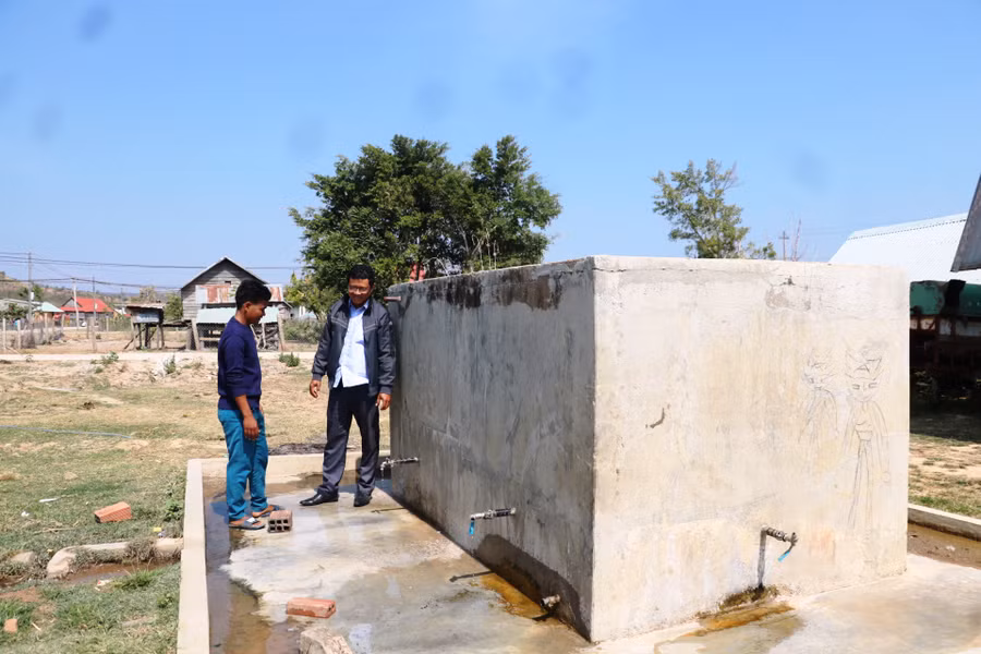 Triển khai đề án phát triển kinh tế-xã hội 4 làng căn cứ kháng chiến, người dân được đầu tư về các công trình nước sinh hoạt. Ảnh: Nhật Hào Triển khai đề án phát triển kinh tế-xã hội 4 làng, người dân được đầu tư về các công trình nước sinh hoạt