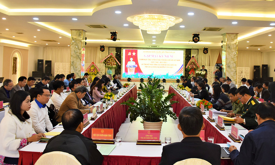 Quang cảnh lễ gặp mặt Kỷ niệm 75 năm Ngày Tổng tuyển cử đầu tiên bầu Quốc hội Việt Nam. Ảnh: Trần Dung Quang cảnh lễ gặp mặt Kỷ niệm 75 năm Ngày Tổng tuyển cử đầu tiên bầu Quốc hội Việt Nam. Ảnh: Trần Dung