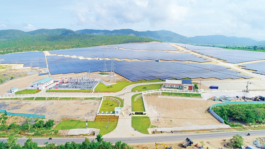 Nhà máy Điện mặt trời TTC Krông Pa (xã Chư Gu, huyện Krông Pa). Ảnh: Đức Mạo Nhà máy Điện mặt trời TTC Krông Pa (xã Chư Gu, huyện Krông Pa). Ảnh: Đức Mạo