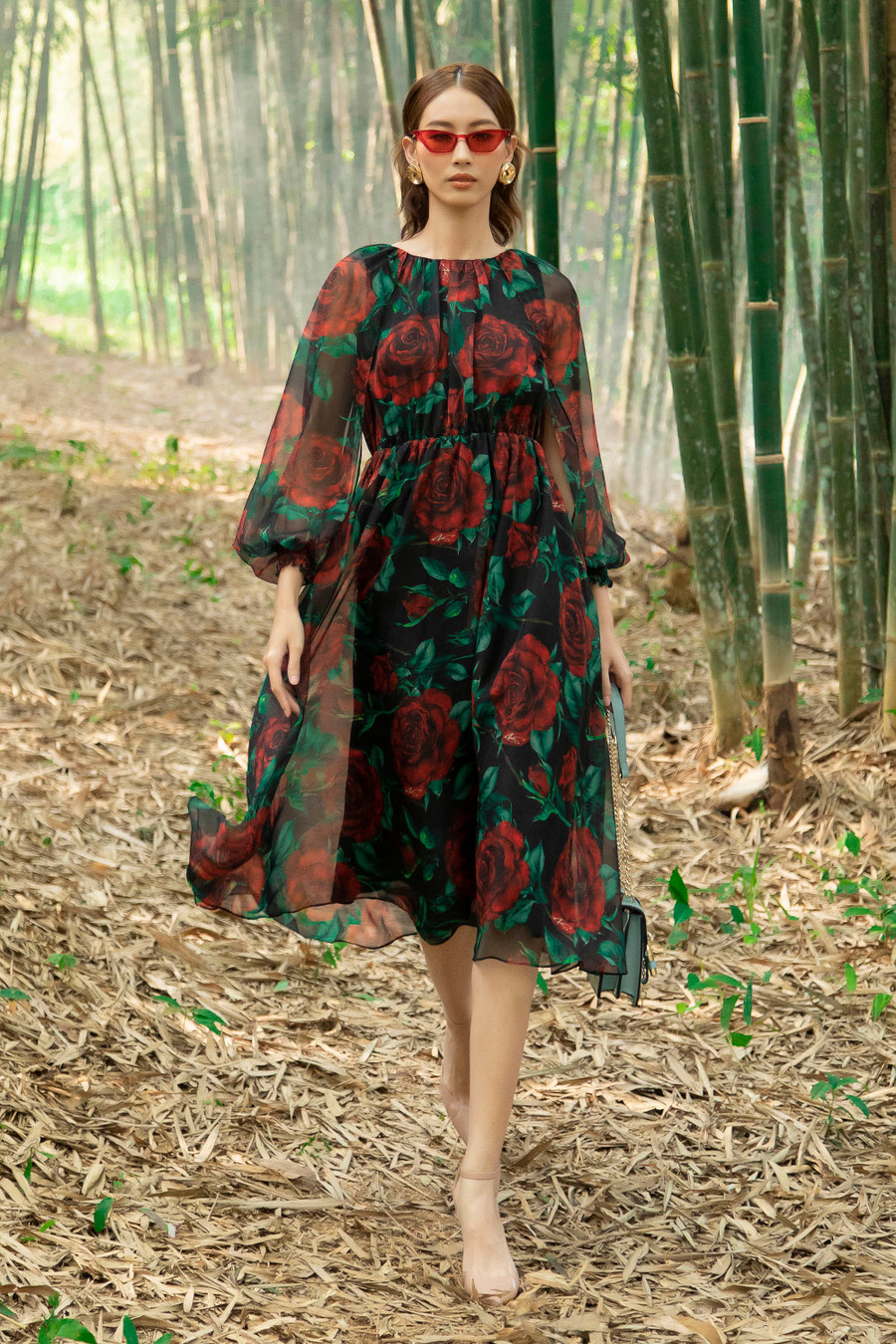 NTK Đỗ Mạnh Cường cho biết anh đang chuẩn bị cho bộ sưu tập mới để giới thiệu trong show diễn lớn của SIXDO sẽ tổ chức vào ngày 26.6.2022 tại Amanoi Ninh Thuận.