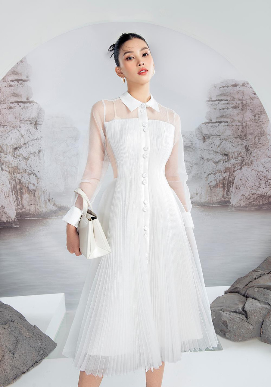 Được biết, Hoa hậu Tiểu Vy sẽ tham gia một vai diễn trong bộ phim điện ảnh mang màu sắc kinh dị, ma mị này và tên của cô cũng xuất hiện trên poster của phim với vai trò là một diễn viên chuyên nghiệp.