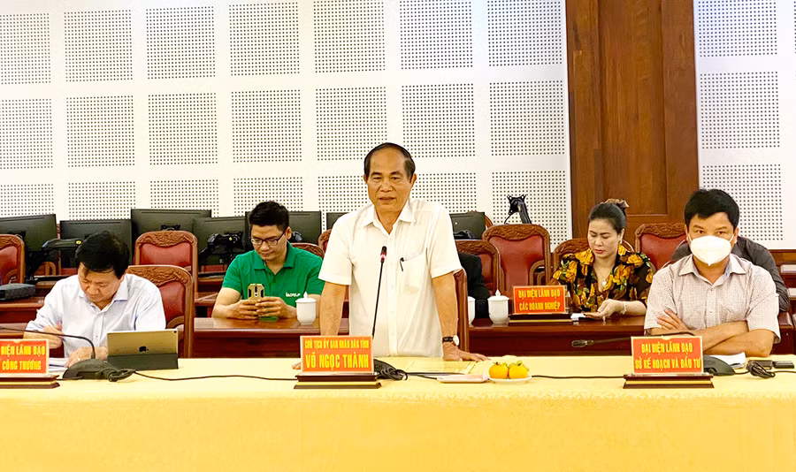 Chủ tịch UBND tỉnh Võ Ngọc Thành cam kết sẽ tạo mọi điều kiện thuận lợi cho các nhà đầu tư. Ảnh: Hà Duy