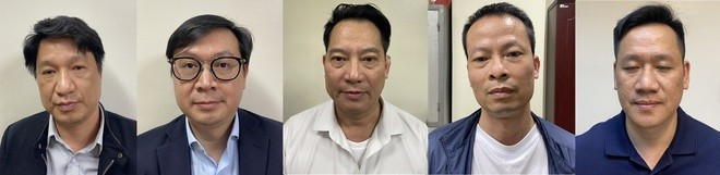 Các bị can từ trái qua: Nguyễn Mạnh Hùng, Nguyễn Khoa Đức, Trần Hồng Sơn, Phùng Thế Tính, Lê Văn Thịnh- Ảnh: Bộ Công an Các bị can từ trái qua: Nguyễn Mạnh Hùng, Nguyễn Khoa Đức, Trần Hồng Sơn, Phùng Thế Tính, Lê Văn Thịnh - Ảnh: Bộ Công an.