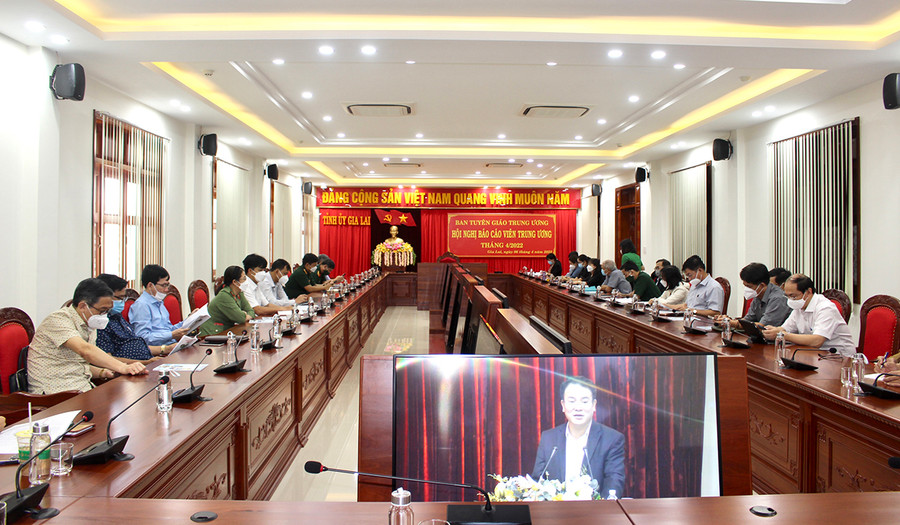  Quang cảnh hội nghị báo cáo viên Trung ương tháng 4-2022 tại điểm cầu tỉnh Gia Lai. Ảnh: P.L