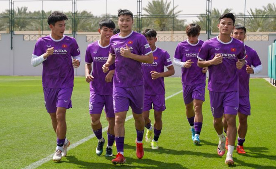 Đặng Văn Tới (giữa) khi mới tập trung đội U.23 Việt Nam. Ảnh: VFF