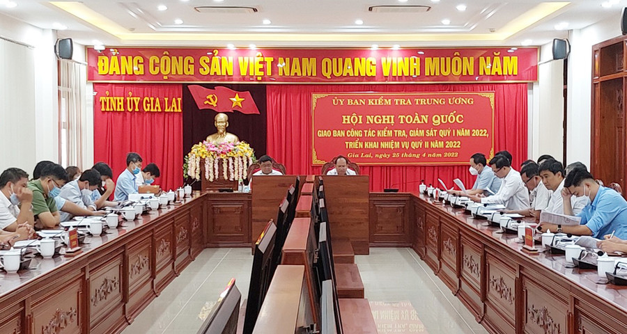 Quang cảnh hội nghị triển khai nhiệm vụ kiểm tra giám sát tại điểm cầu Gia Lai. Ảnh: Vĩnh Hoàng
