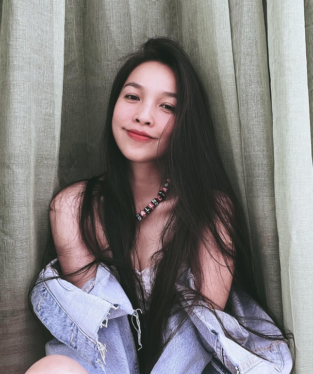 Vẻ ngoài hack tuổi của nữ ca sĩ sinh năm 1981