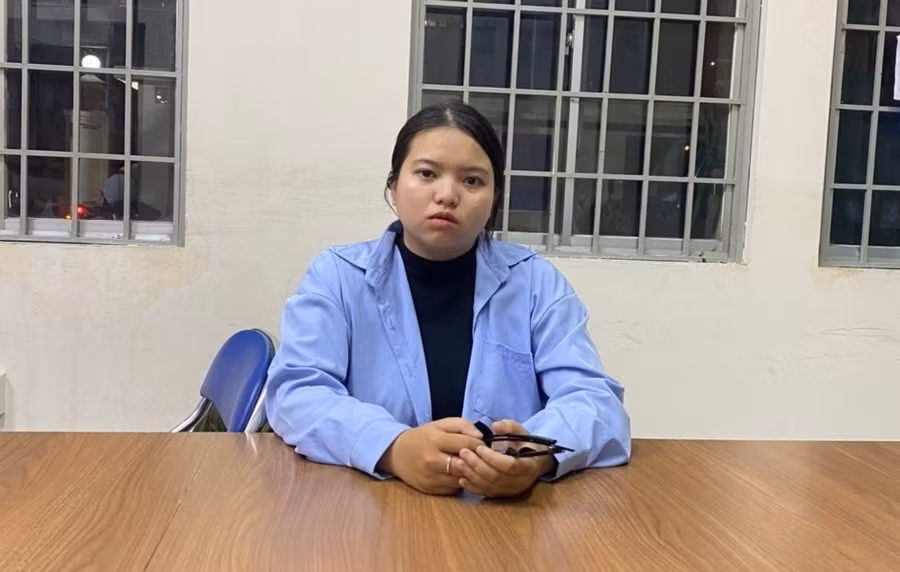 Nữ sinh năm nhất cầm đầu đường dây mại dâm ở TPHCM. Ảnh: CACC