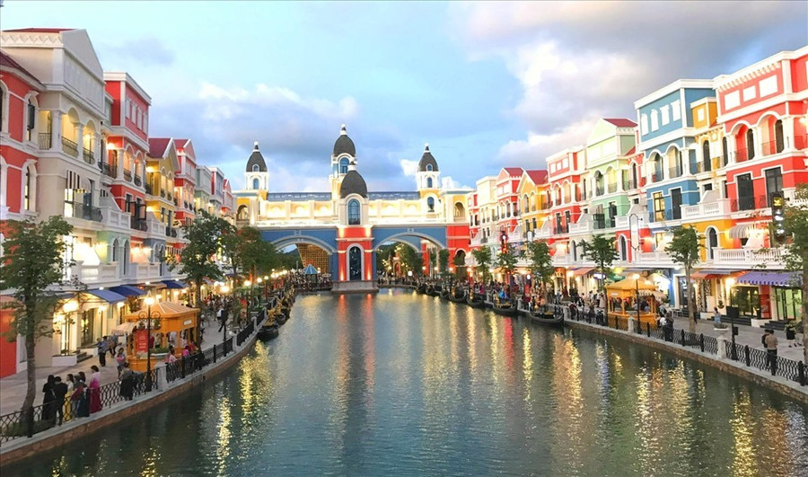 Các doanh nghiệp đang đặt kỳ vọng rất lớn du lịch sẽ bùng nổ ở Phú Quốc vào dịp nghỉ lễ này. Ảnh: PV Các doanh nghiệp đang đặt kỳ vọng rất lớn du lịch sẽ bùng nổ ở Phú Quốc vào dịp nghỉ lễ này. Ảnh: PV