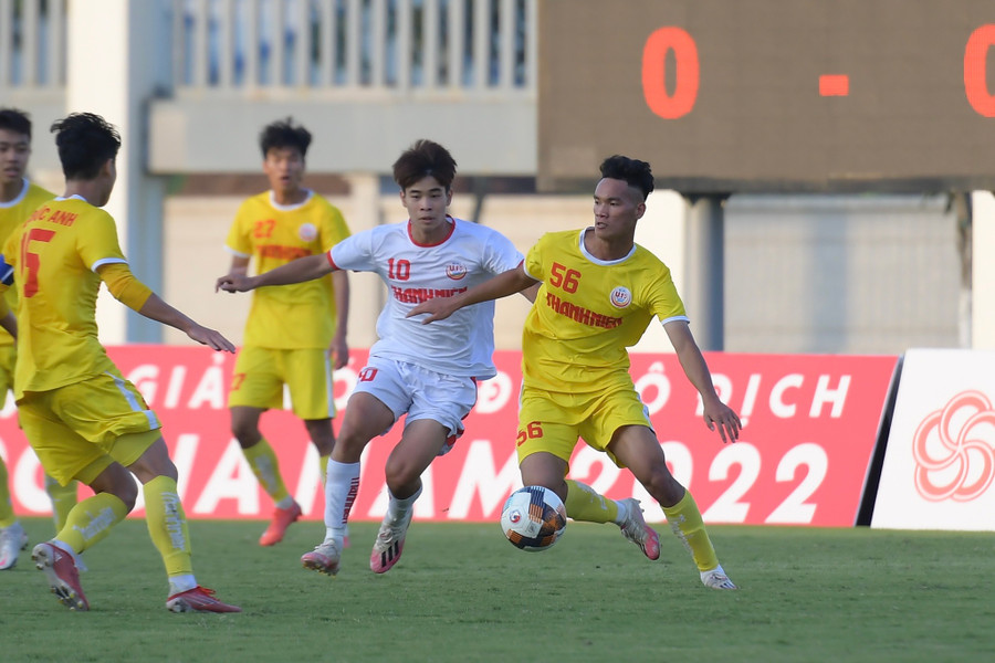 Lê Quang Hiển (10, Học viện Nutifood) và Vũ Văn Sơn (56, Hà Nội), những cái tên có thể nhận giải ở ngày cuối cùng. Ảnh: Minh Hiếu Lê Quang Hiển (10, Học viện Nutifood) và Vũ Văn Sơn (56, Hà Nội), những cái tên có thể nhận giải ở ngày cuối cùng. Ảnh: Minh Hiếu