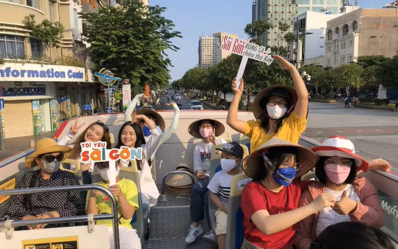 Du khách Việt Nam tới Dubai. Ảnh: Saigontourist