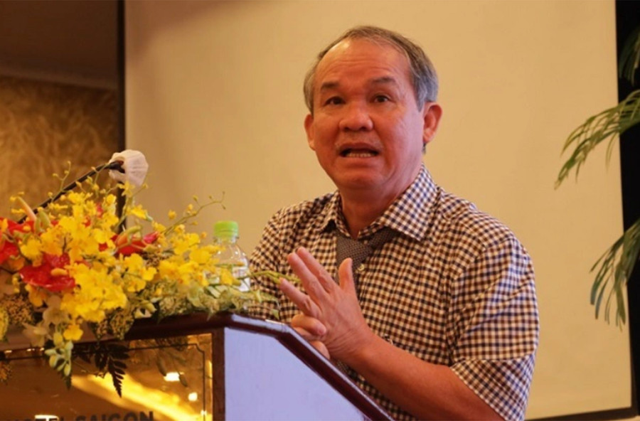 Bầu Đức trả lời cổ đông trong đại hội thường niên năm 2022. Ảnh: Tuấn Trần Bầu Đức trả lời cổ đông trong đại hội thường niên năm 2022. Ảnh: Tuấn Trần