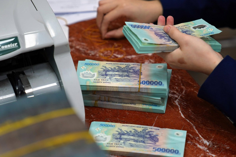 Lãnh đạo các doanh nghiệp đăng ký mua lượng lớn cổ phiếu khi giá liên tục đi xuống. Ảnh: Ngọc Thắng Lãnh đạo các doanh nghiệp đăng ký mua lượng lớn cổ phiếu khi giá liên tục đi xuống. Ảnh: Ngọc Thắng