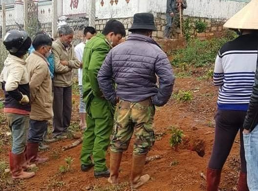 Thời điểm người dân phát hiện sự việc. Thời điểm người dân phát hiện sự việc.