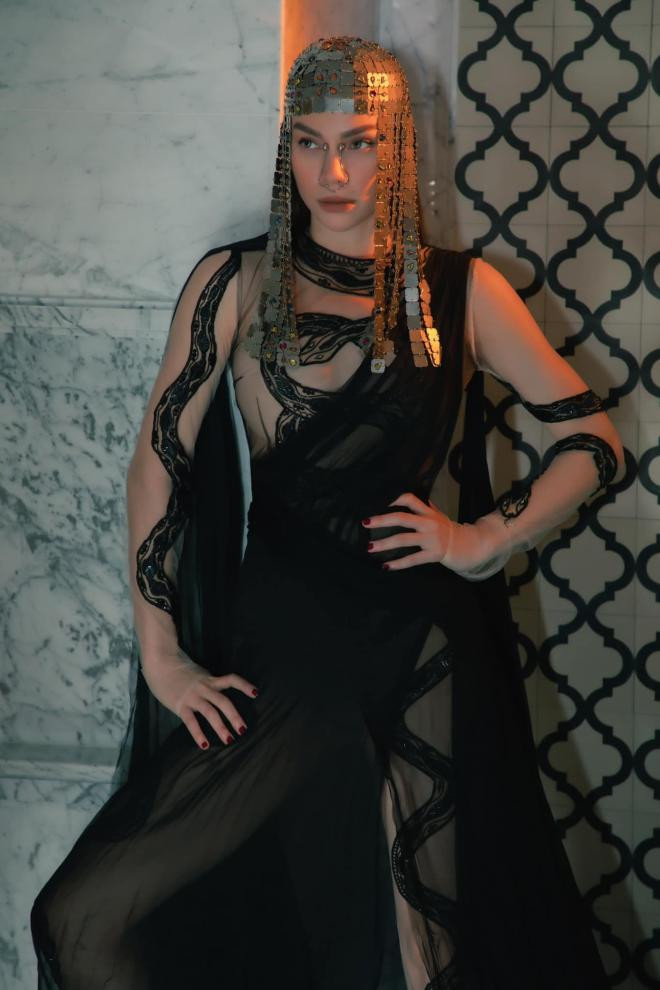 Tạo hình Nữ hoàng Ai Cập của Hồ Ngọc Hà nhận được nhiều lời khen ngợi