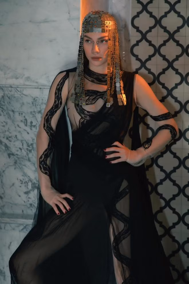 Tạo hình Nữ hoàng Ai Cập của Hồ Ngọc Hà nhận được nhiều lời khen ngợi