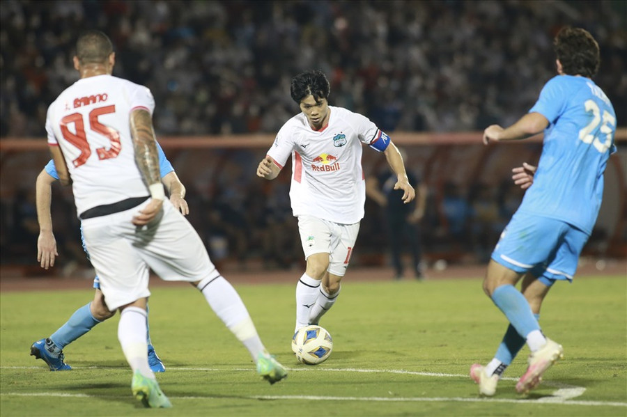 Hoàng Anh Gia Lai có trận đấu hay trước Sydney FC. Ảnh: Thanh Vũ