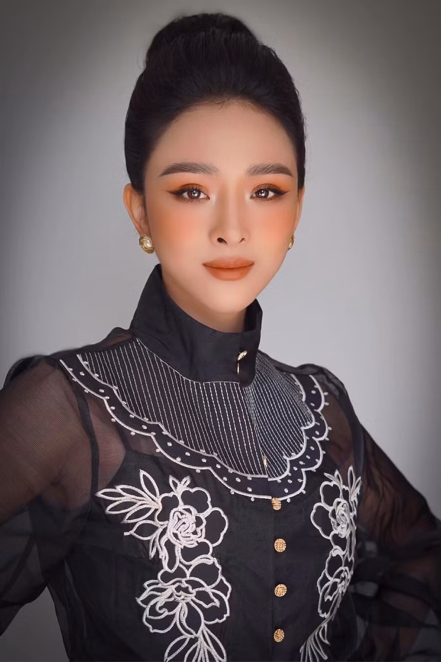  Vẻ ngoài xinh đẹp của Trương Hồ Phương Nga sau 5 năm tại ngoại. Ảnh: NVCC