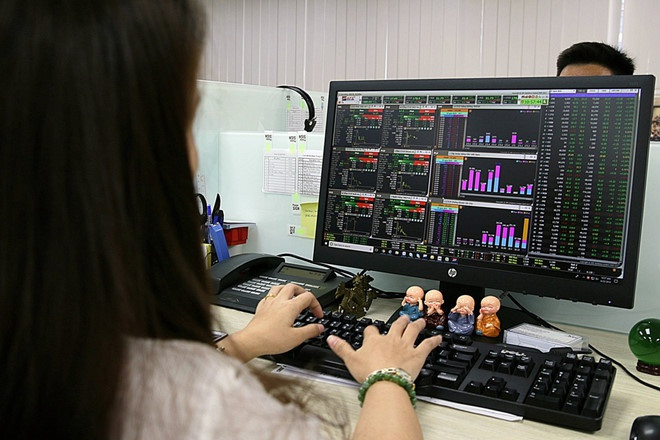  Các công ty chứng khoán phải báo cáo về việc cho vay ký quỹ với nhóm cổ phiếu họ FLC. Ảnh: Đậu Tiến Đạt