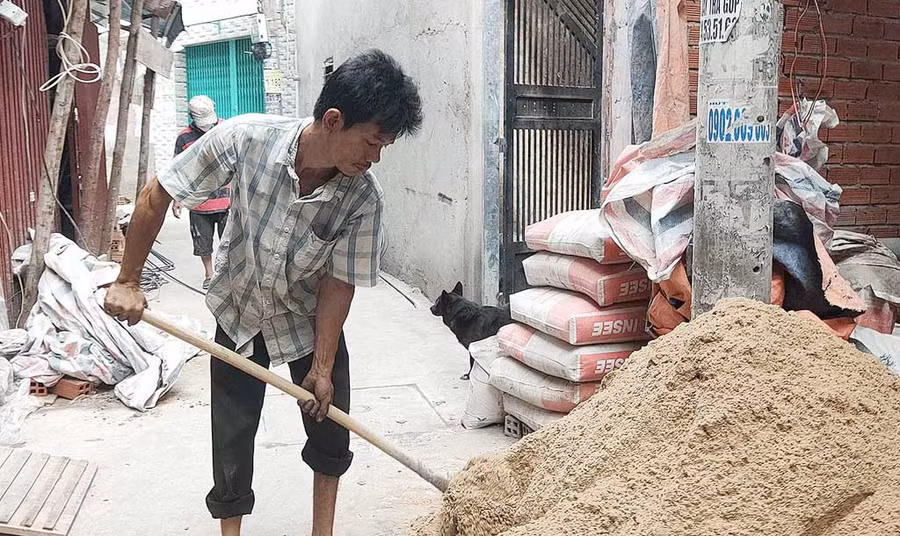 Anh phụ hồ Nguyễn Tấn Tân