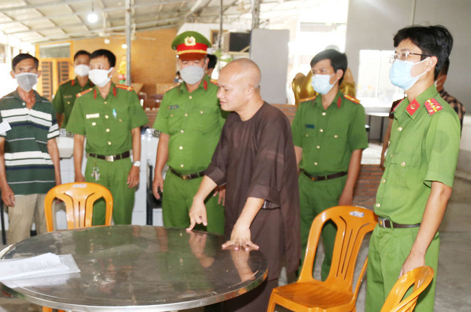 Phúc lúc bị bắt tạm giam