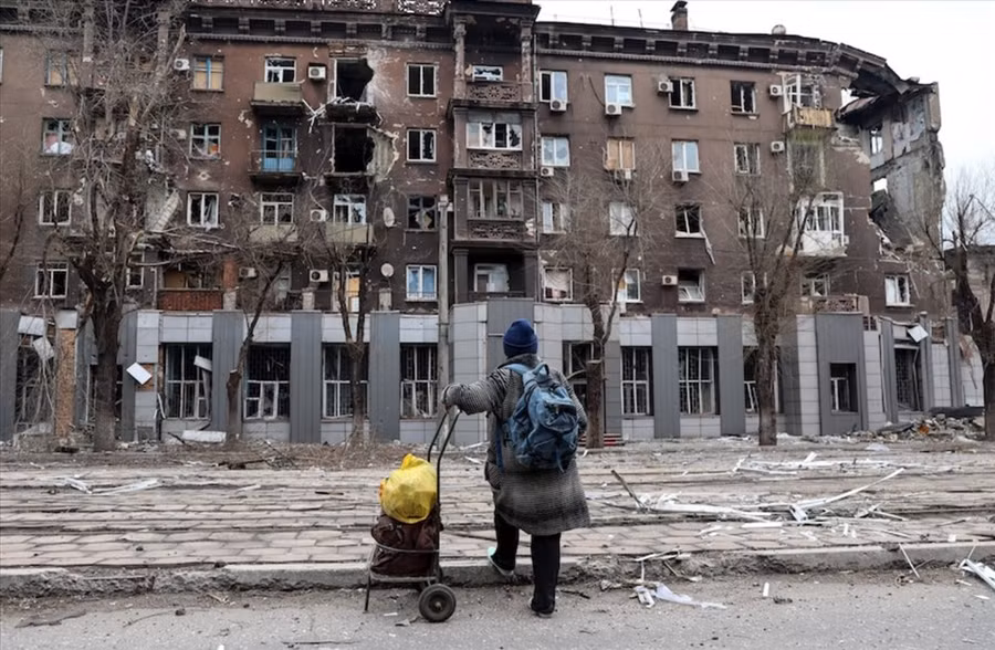 Thành phố Mariupol đang bị Nga bao vây. Ảnh: AP Thành phố Mariupol đang bị Nga bao vây. Ảnh: AP