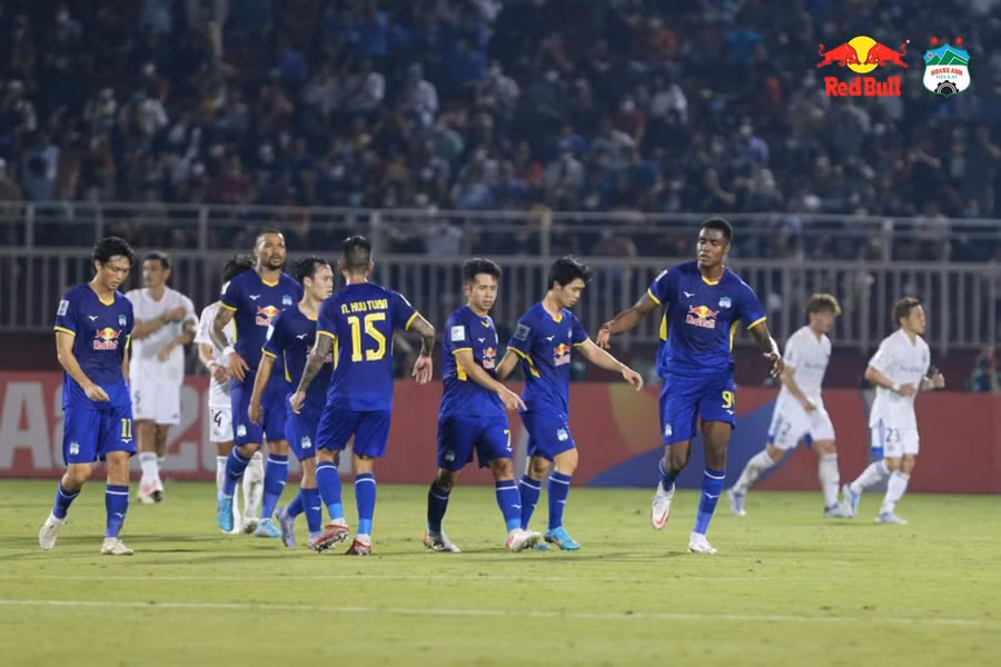 HAGL chơi không tồi trước đối thủ mạnh Nhật Bản. Ảnh: CLB Hoàng Anh Gia Lai