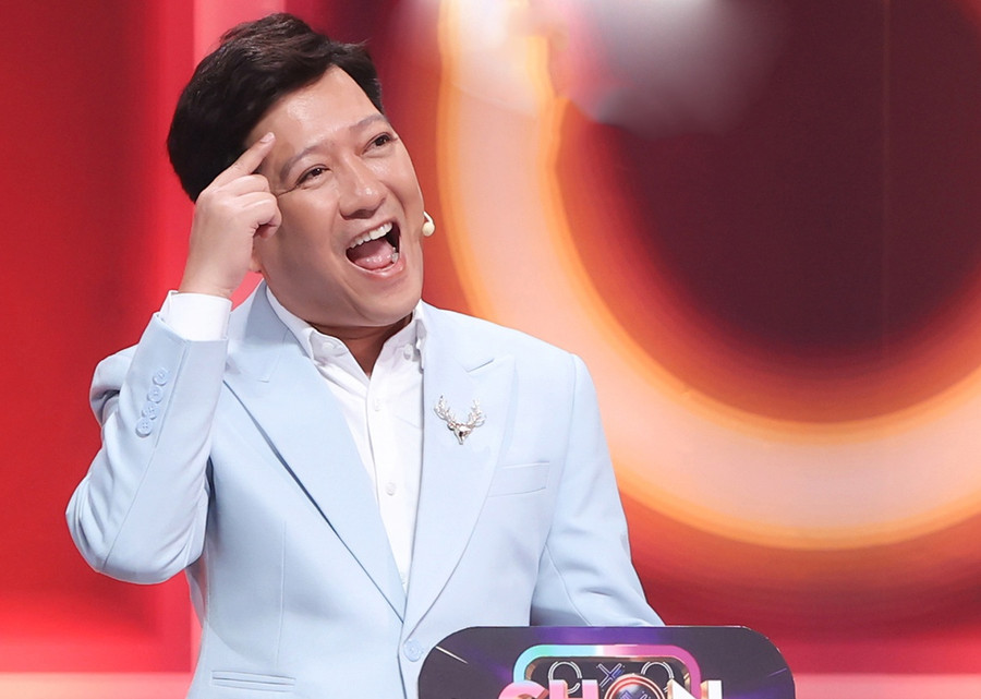 Trường Giang công khai nói xấu Nhã Phương trên sóng truyền hình. Ảnh: FANPAGE CHỌN AI ĐÂY