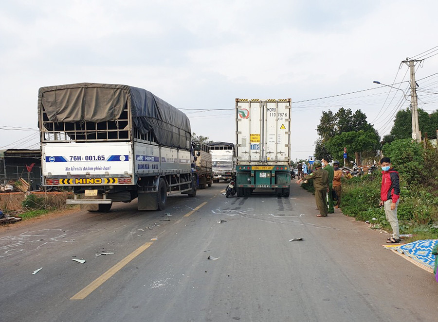 Khu vực xảy ra vụ tai nạn thương tâm. Ảnh: Văn Hòa Khu vực xảy ra vụ tai nạn thương tâm Ảnh Văn Hòa