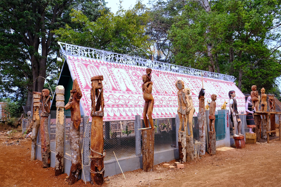 Nhà mồ làng Kép-xã ia Mơ Nông (huyện Chư Pah) là địa chỉ tìm hiểu văn hóa bản địa trên cung du lịch kết nối với Kon Tum . Ảnh: Hoàng Ngọc
