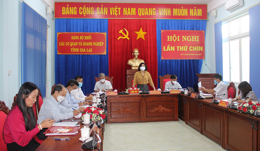  Quang cảnh hội nghị lần thứ 9 Ban Chấp hành Đảng bộ Khối các Cơ quan và Doanh nghiệp tỉnh. Ảnh: Phan Lài