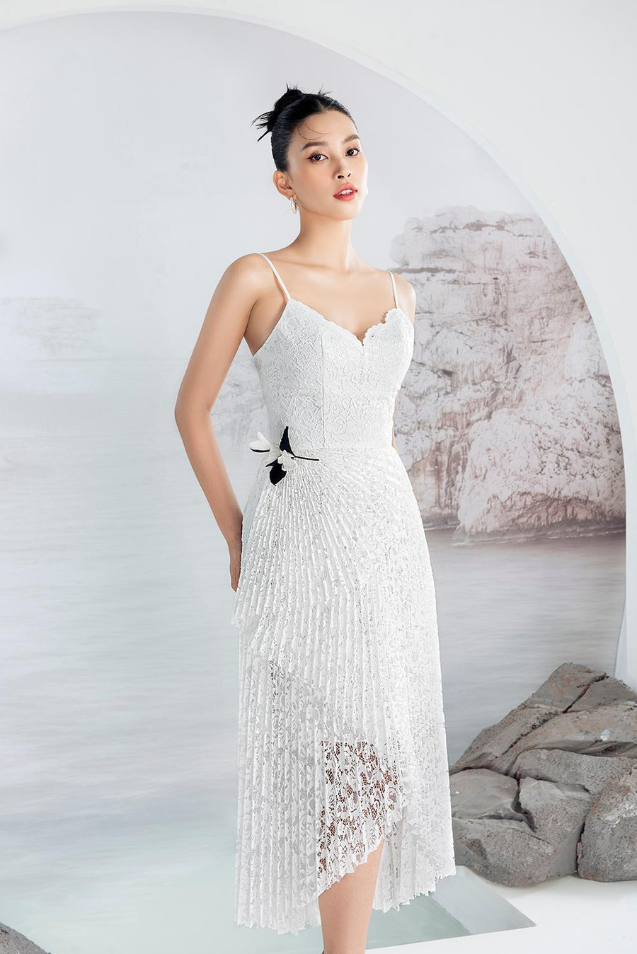 Theo đó, Hoa hậu Việt Nam 2018 bất ngờ hé lộ: 