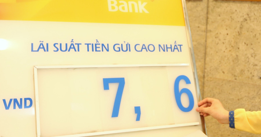 Ngân hàng bắt đầu đua lãi suất tiền gửi. Ảnh: Ngọc Thắng